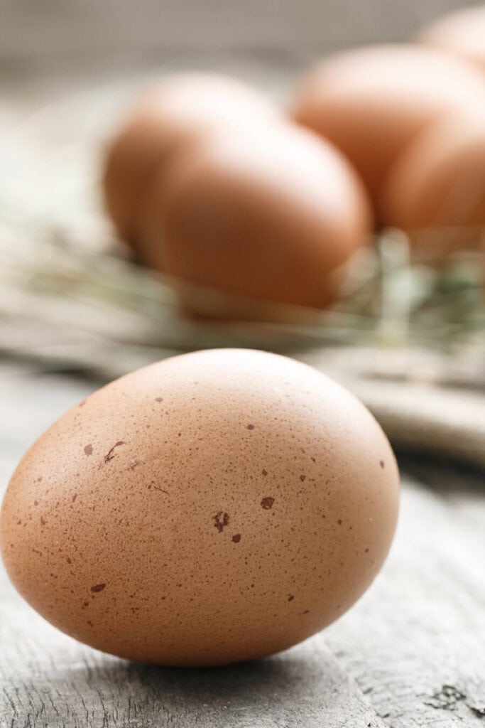 brown eggs 