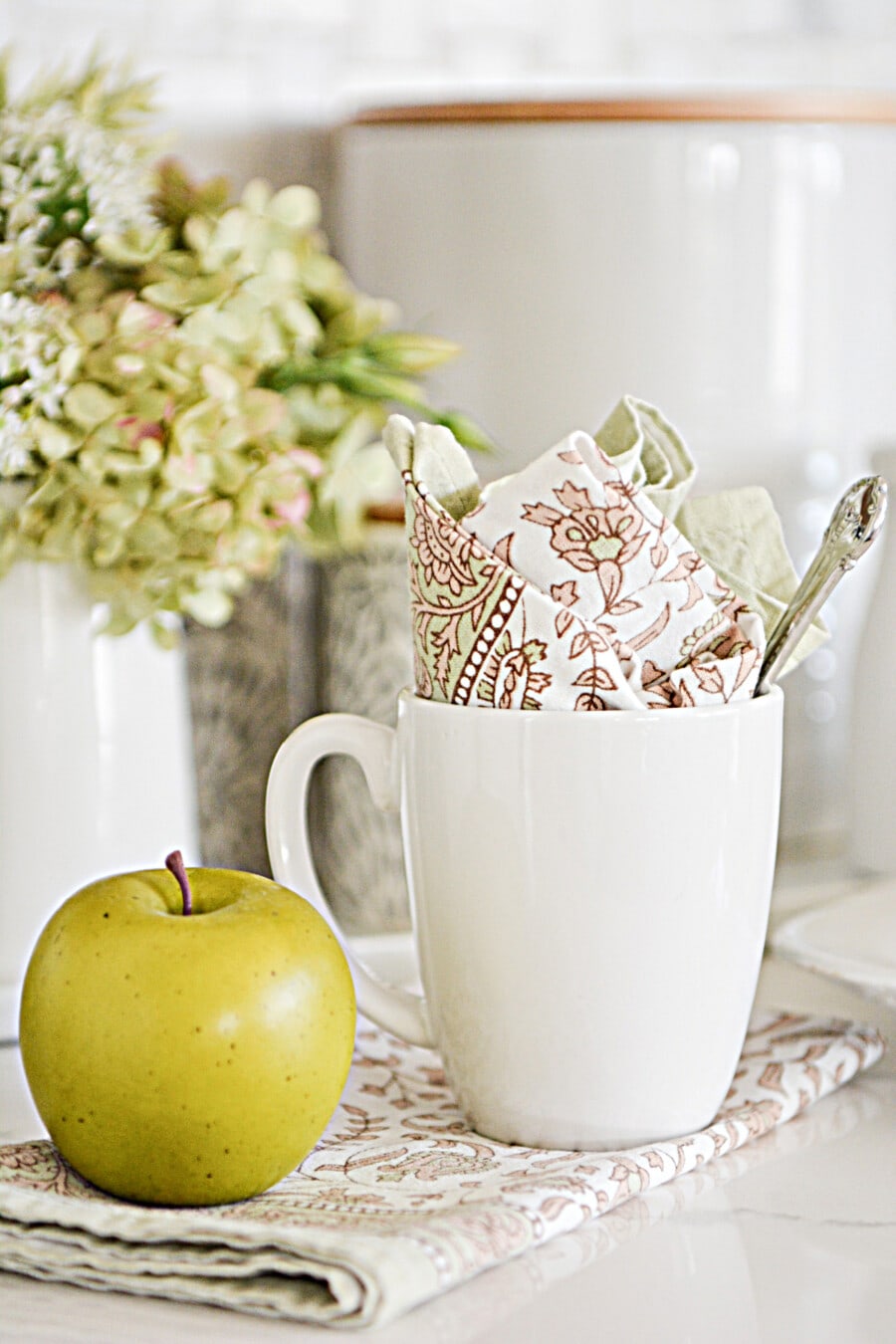 Early Fall Coffee Bar Ideas For Small Spaces