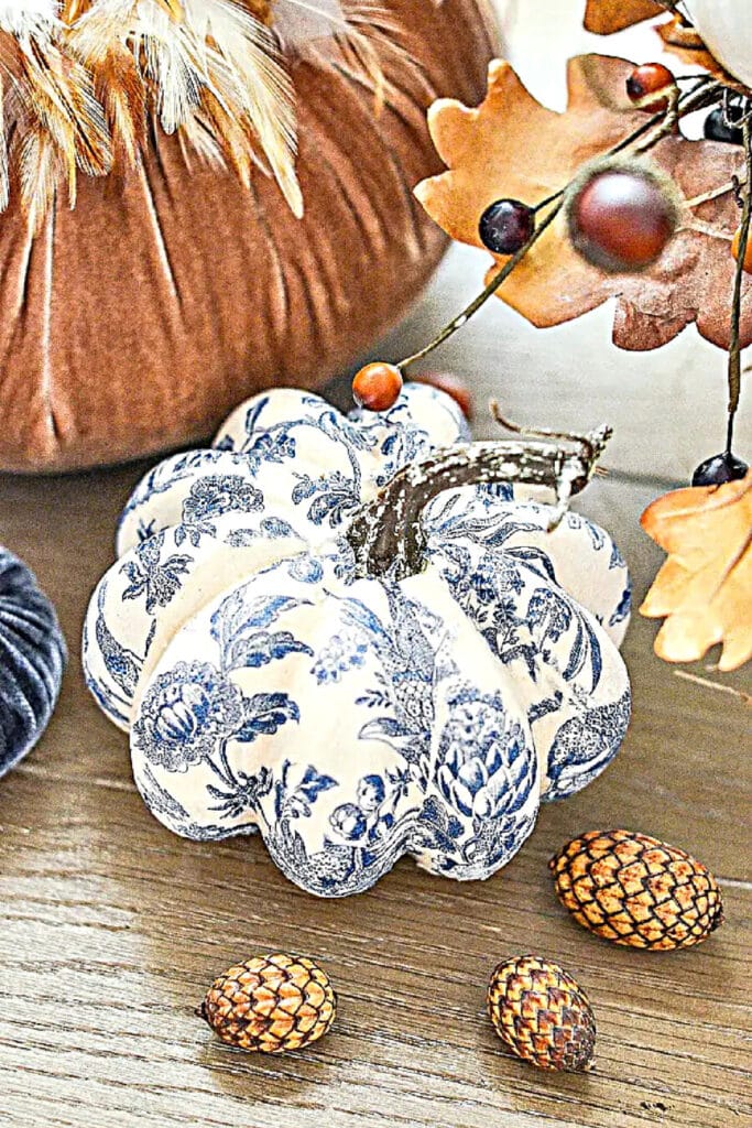 chinoiserie pumpkin