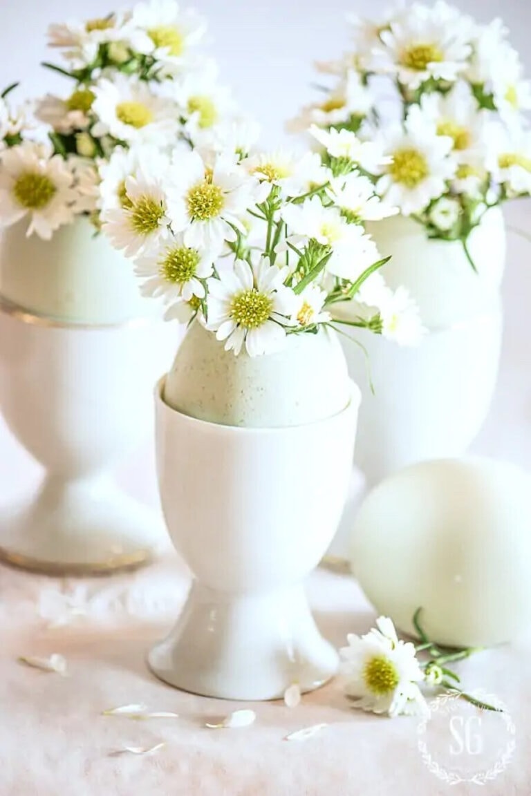 Easy Easter Egg Arrangement