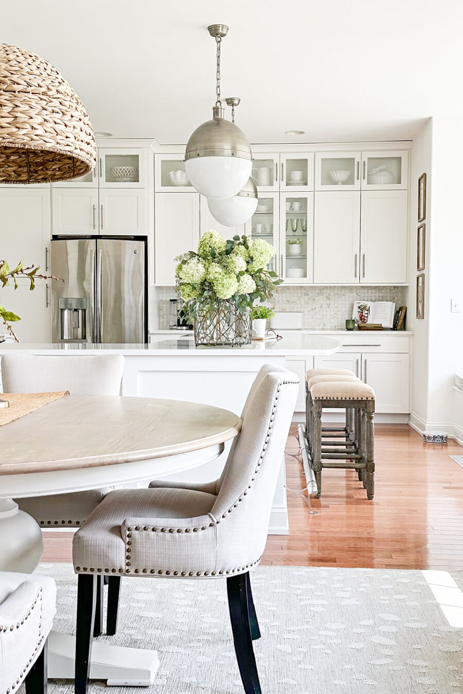 16 No-Fail Ideas For Decorating Kitchen Countertops