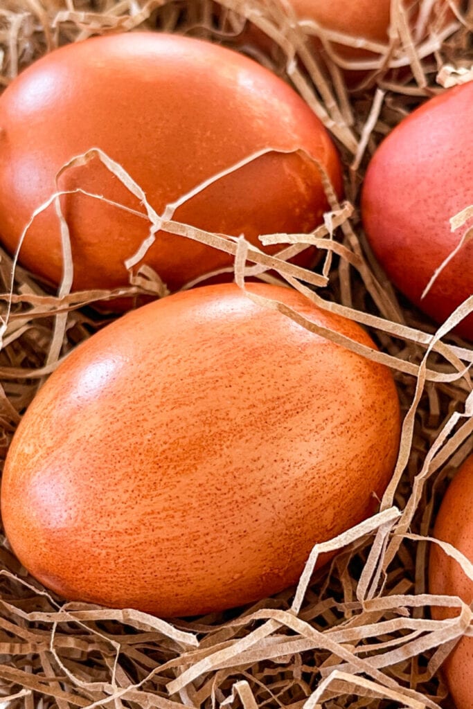 CLOSE UP OF ONION SKIN EGGS