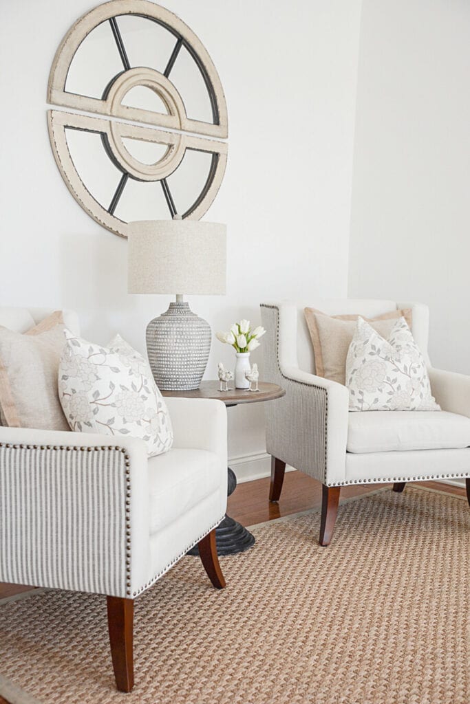 spring home tour- sitting area