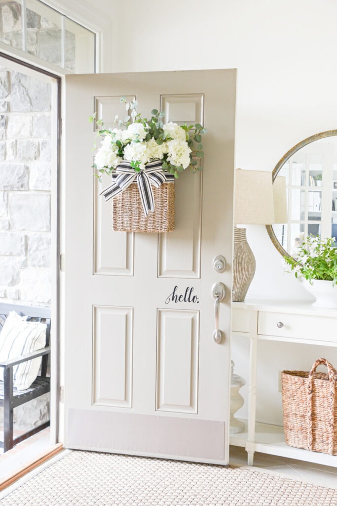 SUMMER HOME TOUR- SUMMER DECOR ON FRONT DOOR